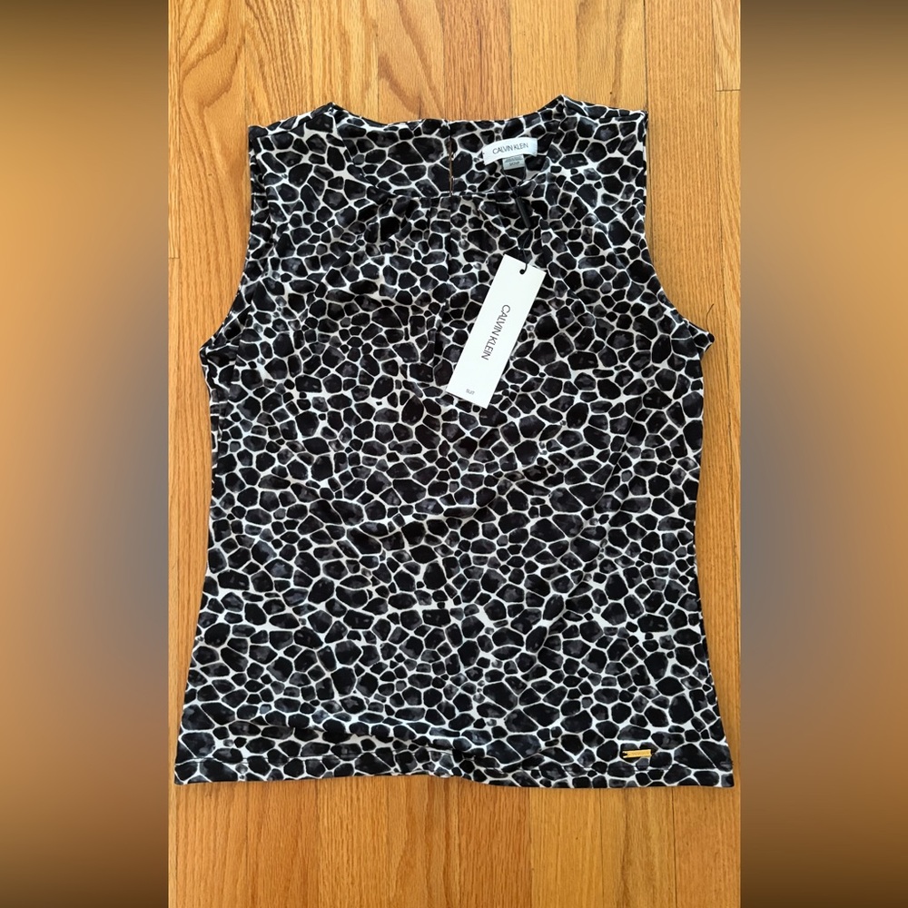 Calvin Klein Women's Black and White Sleeveless Top